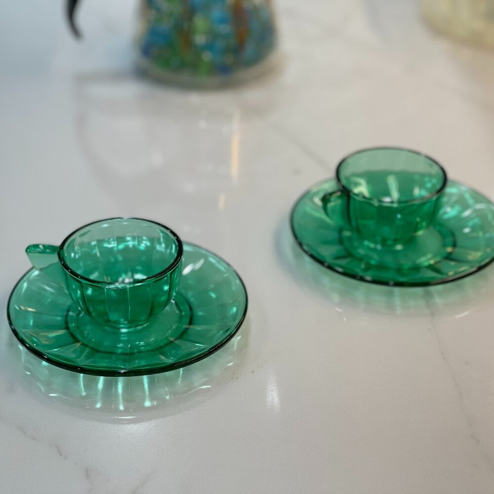 1930s Akro Agate Uranium Glass Espresso-Sized Glass Set - Picture 12 of 15